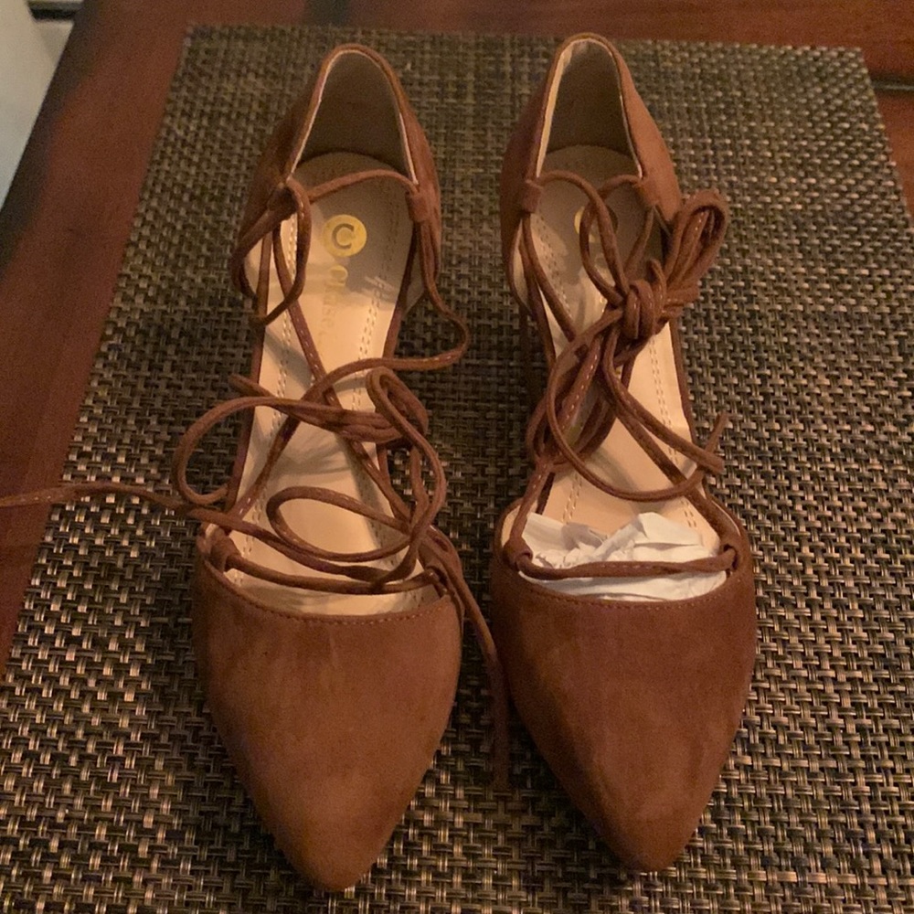 SEXY LACE UP PUMPS - NEW NEVER USED